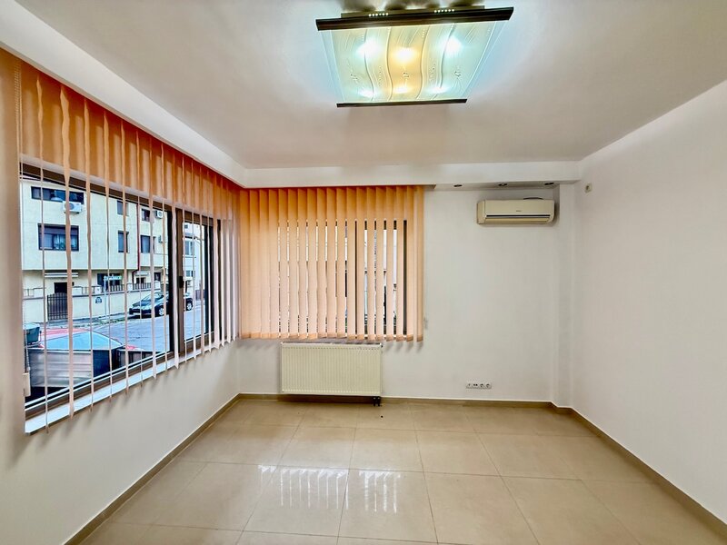 Unirii, Tineretului, Dimitrie Cantemir, 120 mp, parter.