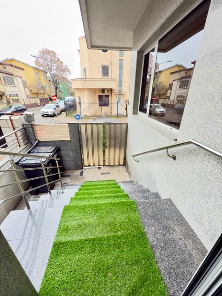 Unirii, Tineretului, Dimitrie Cantemir, 120 mp, parter.