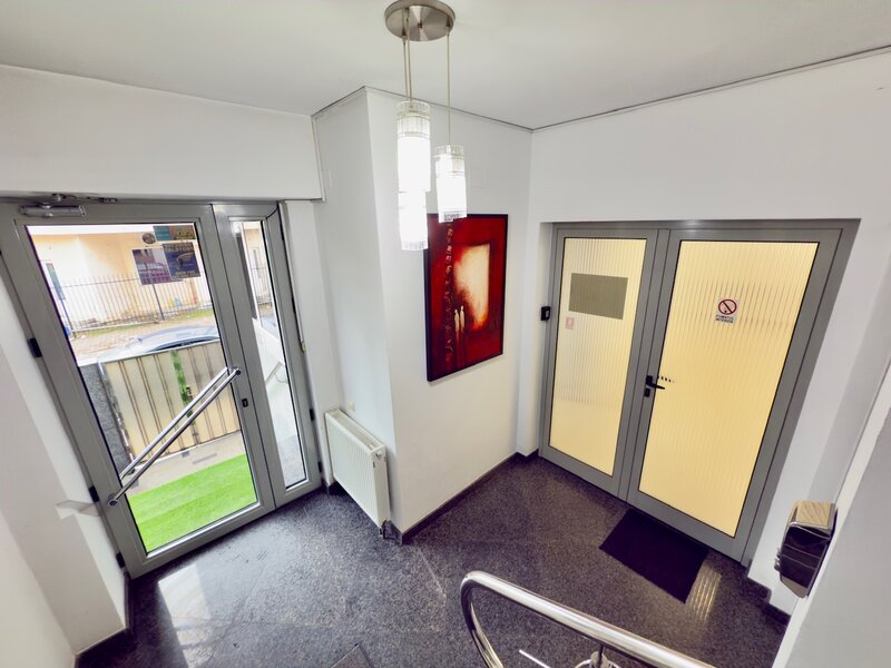 Unirii, Tineretului, Dimitrie Cantemir, 120 mp, parter.