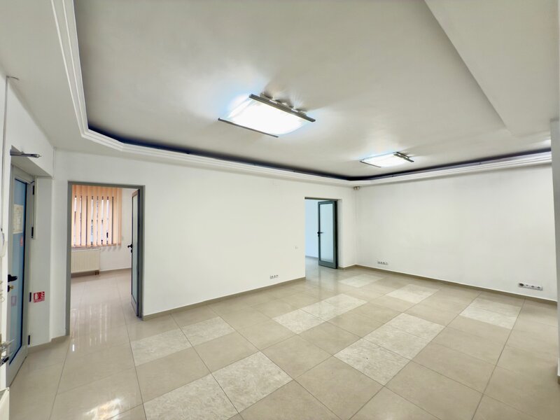 Unirii, Tineretului, Dimitrie Cantemir, 120 mp, parter.